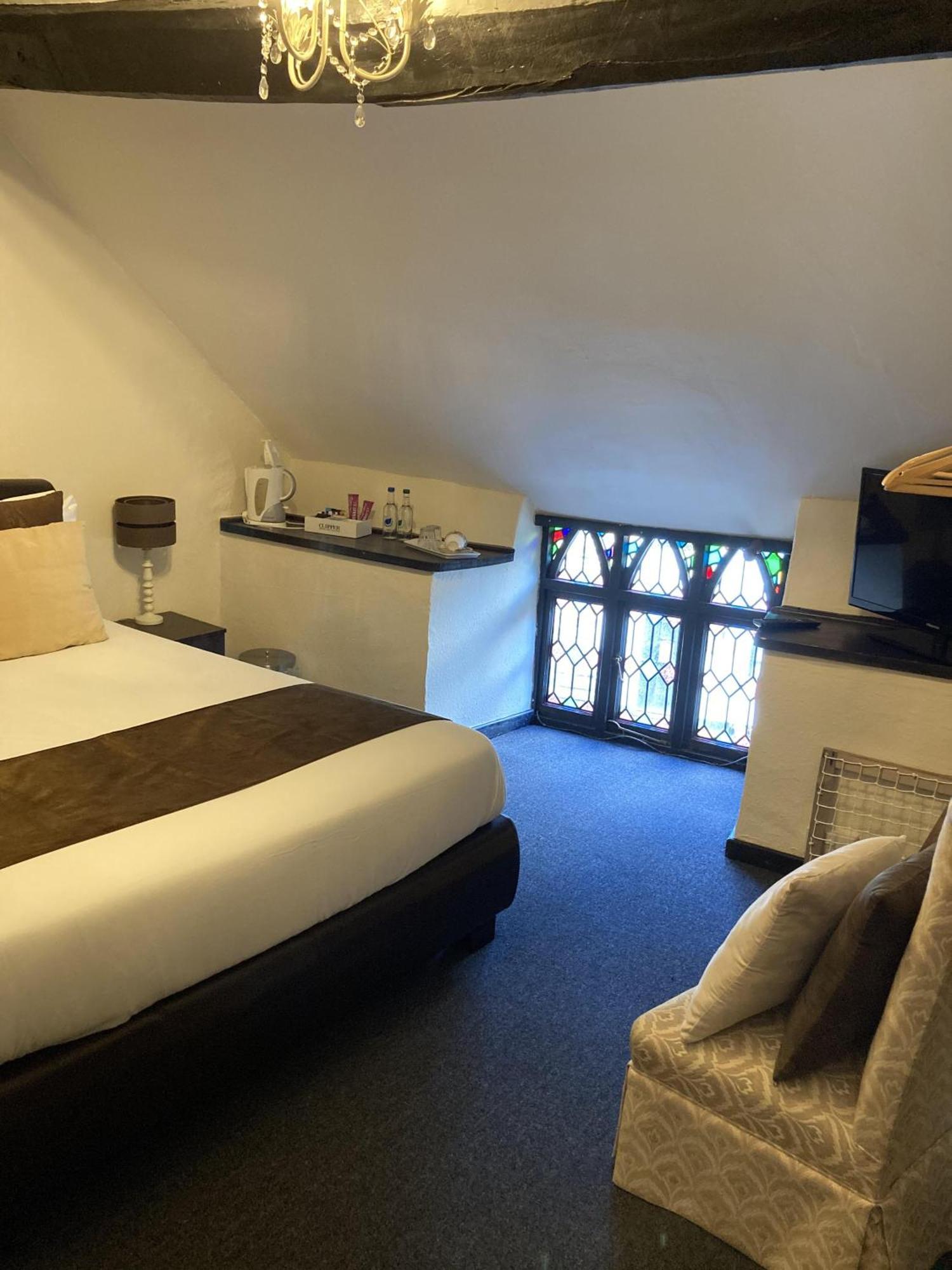 The Cridford Inn Trusham Room photo